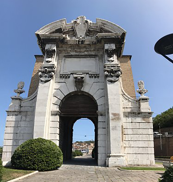 porta pia-ancona-monumento-lungomare-lazzaretto